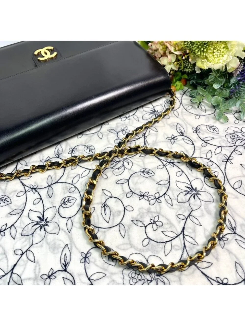 Chanel Vintage Chain Shoulder Bag